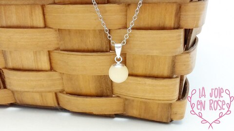 Transformer le lait maternel en bijoux