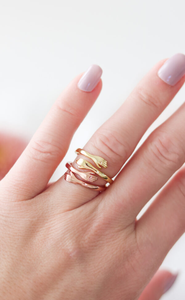 Love and friendship Hug Ring - Image 2