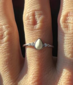 Bague Goutte Lait Maternel 4 Pierres de Naissance photo review