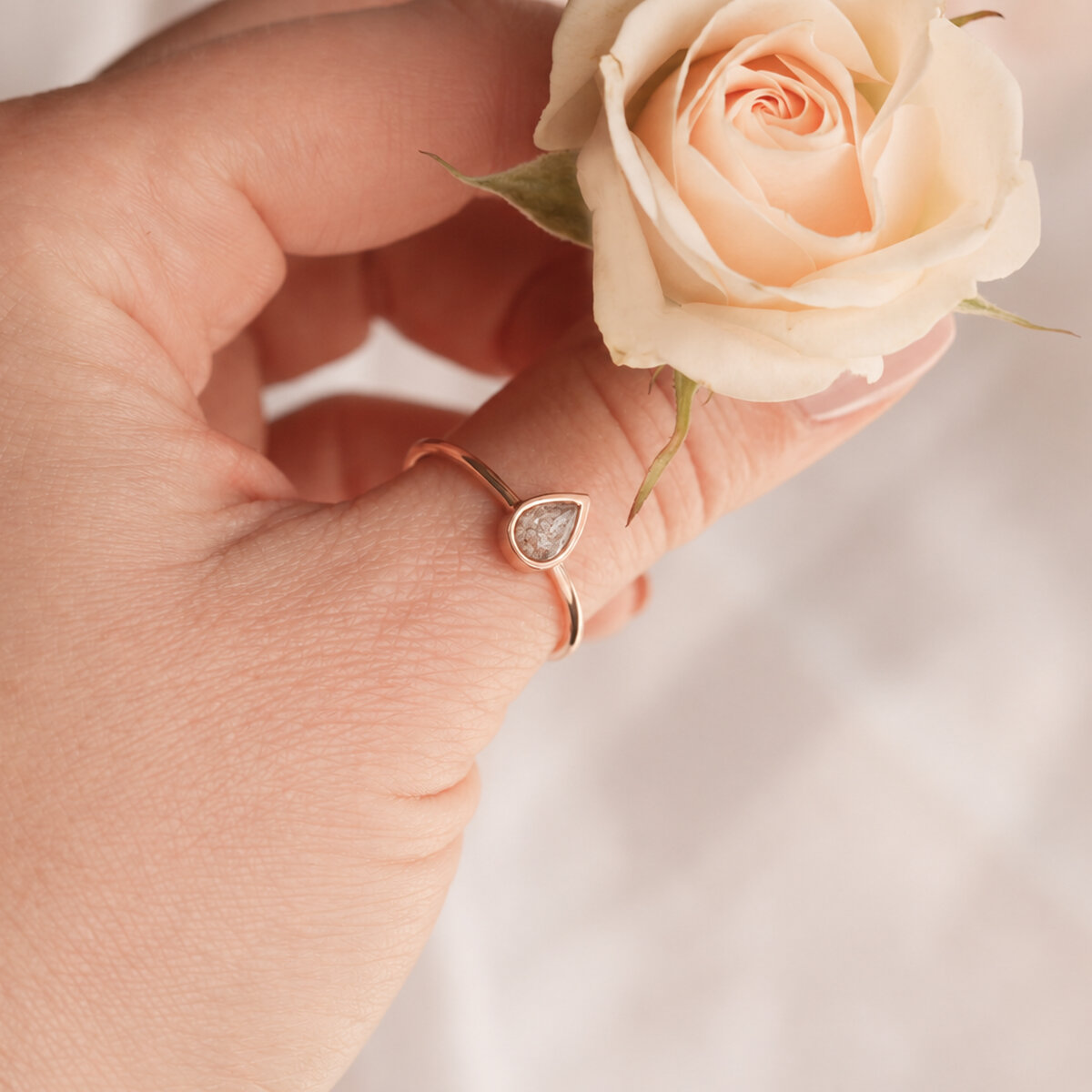 Bague funéraire Goutte – Image 6